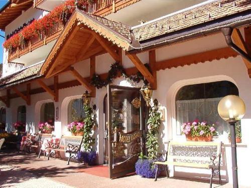 Hotel Cristallo Vigo di Fassa Exteriér fotografie